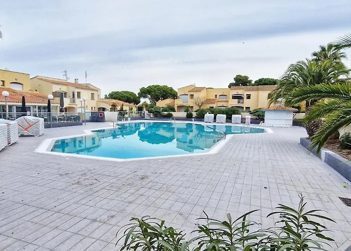 Le Cap D'agde 2 Pieces Climatise Odalys St Loup En Rdc Avec Terrasse Appartement *