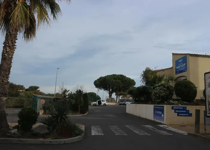 Le Cap D'agde 2 Pieces Climatise Odalys St Loup En Rdc Avec Terrasse *