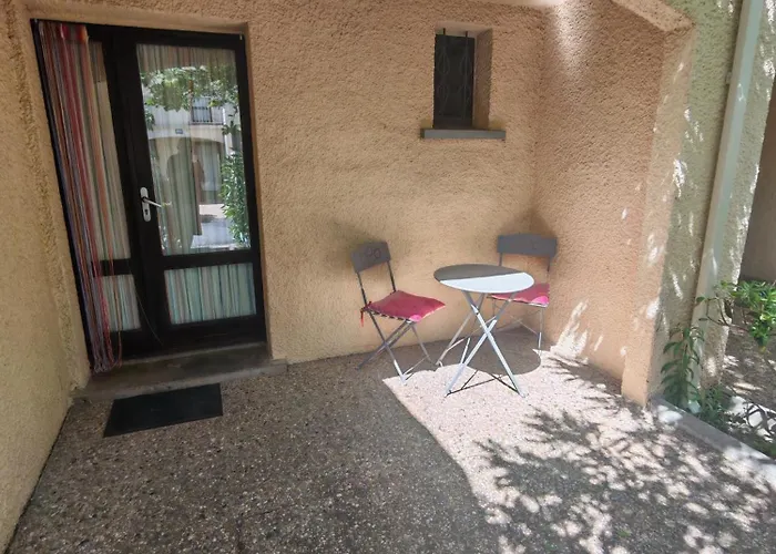 Le Cap D'agde 2 Pieces Climatise Odalys St Loup En Rdc Avec Terrasse Appartement *