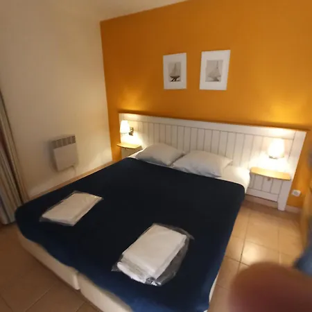 Апартаменти Le Cap D'agde 2 Pieces Climatise Odalys St Loup En Rdc Avec Terrasse Агд