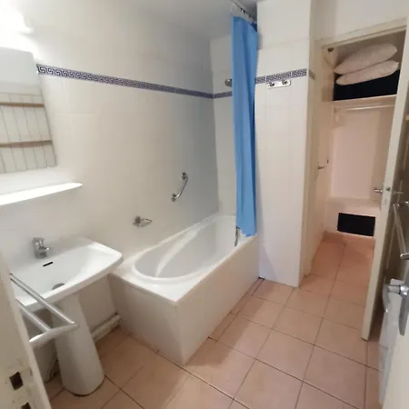 Le Cap D'agde 2 Pieces Climatise Odalys St Loup En Rdc Avec Terrasse