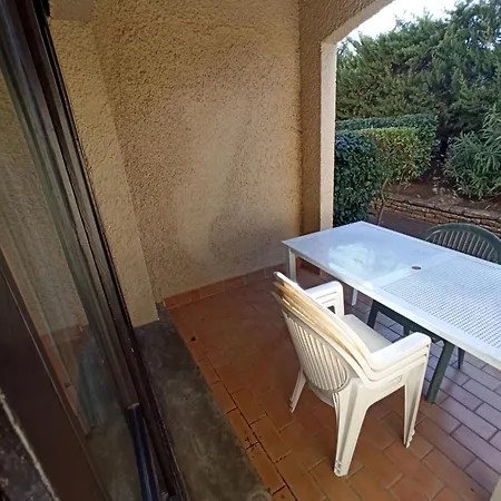 Le Cap D'agde Odalys St Loup 2 Pieces En Rdc Avec Terrasse *