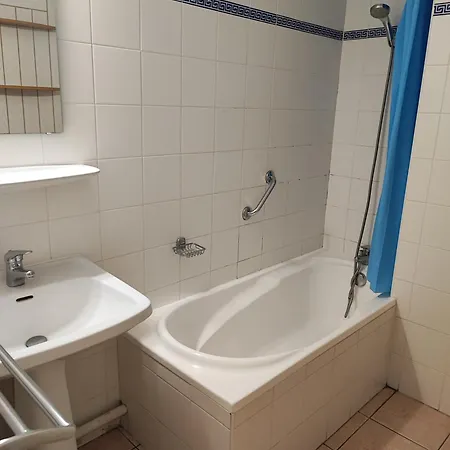 Le Cap D'agde 2 Pieces Climatise Odalys St Loup En Rdc Avec Terrasse *