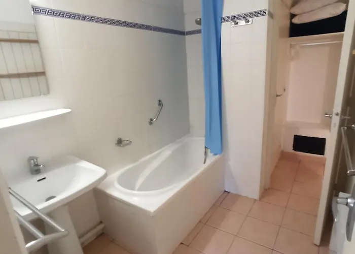 Le Cap D'agde 2 Pièces Climatisé Résidence Odalys St Loup En Rdc Avec Terrasse