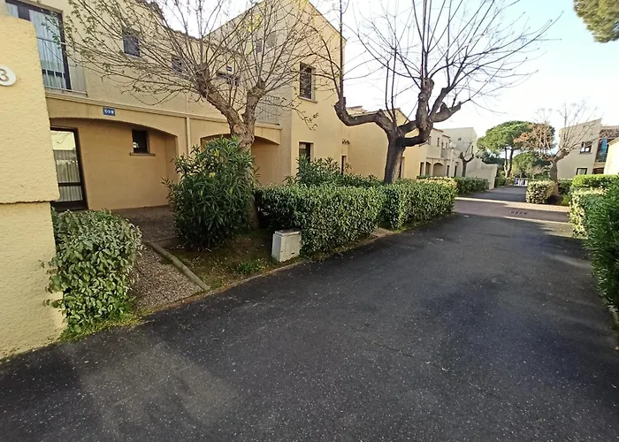 Le Cap D'agde 2 Pièces Climatisé Résidence Odalys St Loup En Rdc Avec Terrasse *